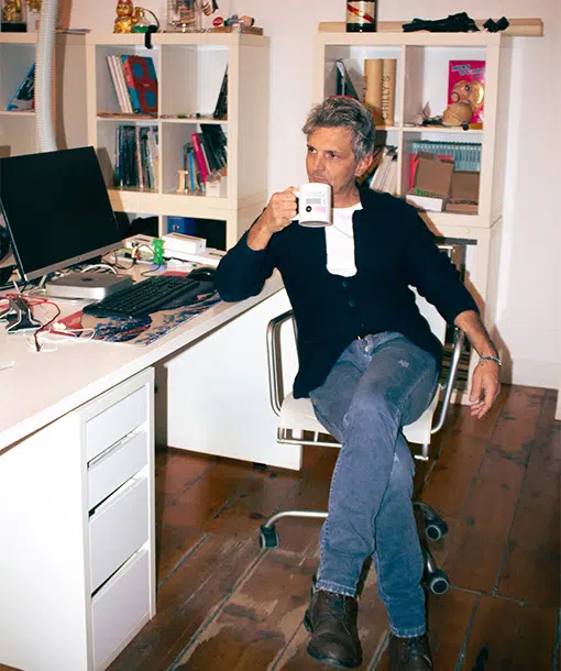 ioadv-studio-medium01-03