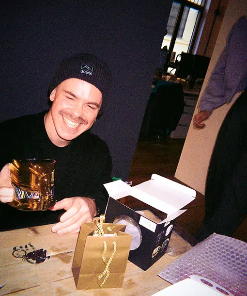 ioadv-studio-medium02-10