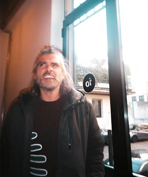 ioadv-studio-medium02-13